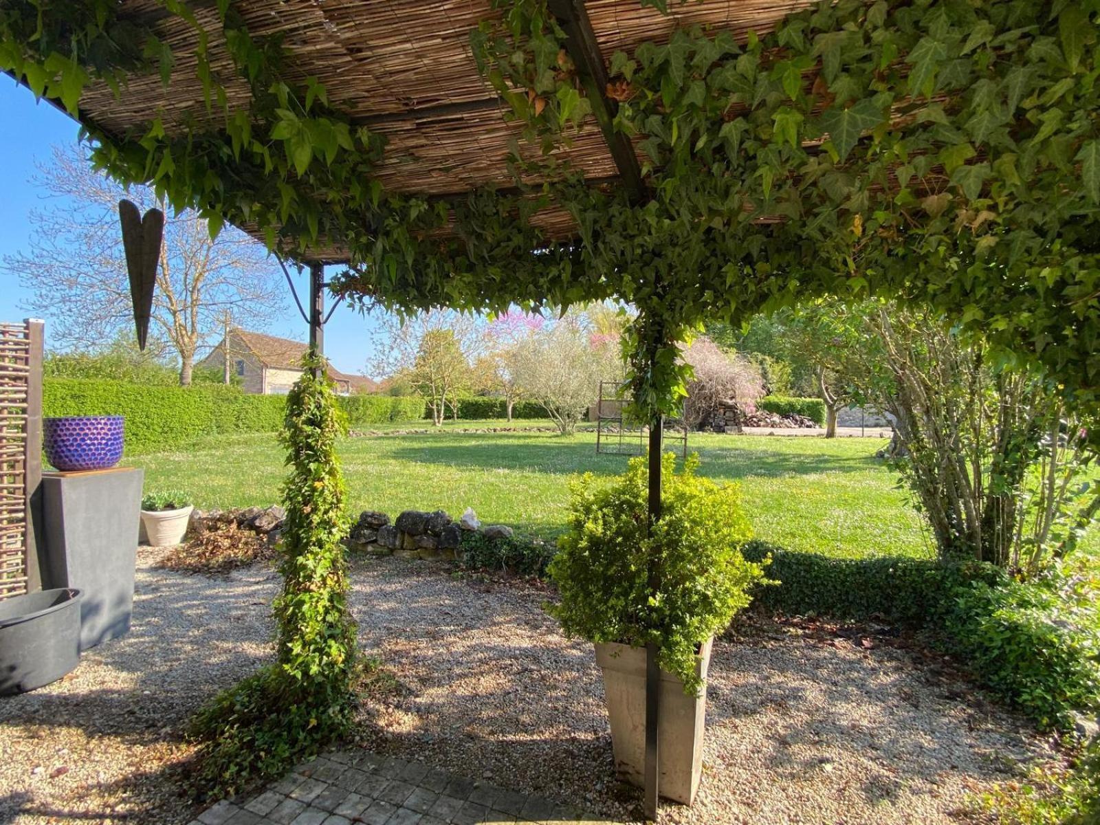 Gite Et Studios Les Barongeres Farges-les-Chalon Zewnętrze zdjęcie